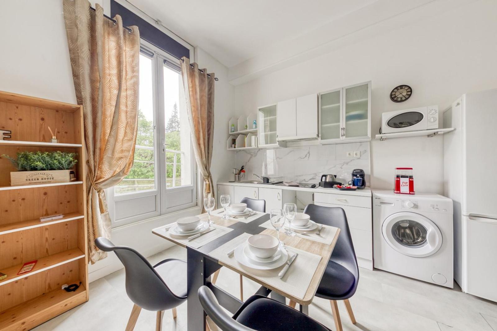 Le Cocon - Confort - Cinema - Espace De Travail - Netflix & Chill - Proche Paris - Offre Speciale Кашан Экстерьер фото